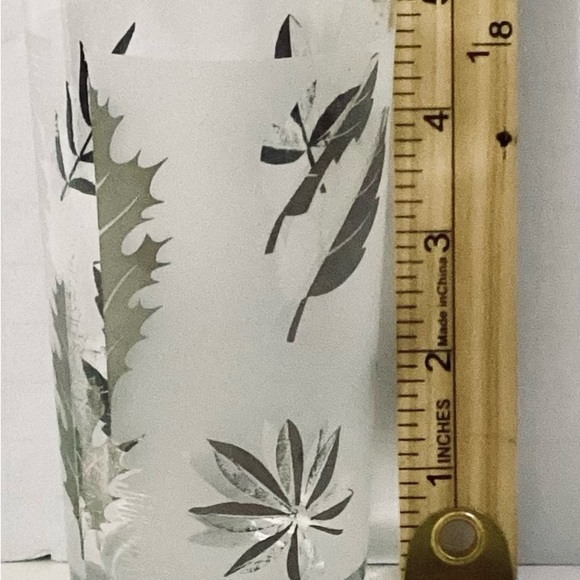 Vintage Libbey Silver Leaf Frosted Barware Drinking Glasses Set of 4 - Picture 3 of 4